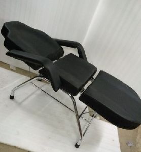 Black Massage Bed