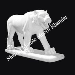 White Lion Sculpture,
