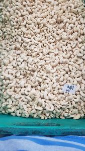 W180 Cashew Nuts