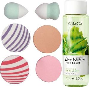 Oriflame Sweden Love Nature Face Toner Aloe Vera with Puff Sponge Combo