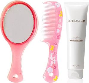 Oriflame Sweden Optimals Even Out Foaming Cleanser with Mirror Comb Combo