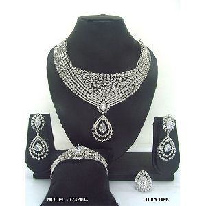 Elegant American Diamond Jewellery Set