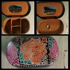 leather jewellery box