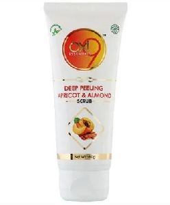 Deep Peeling Apricot & Almond Scrub