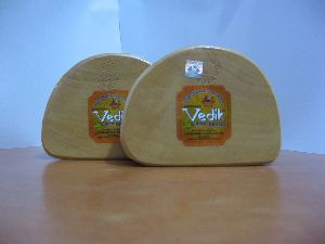 Vedik D-Shaped Sandlewood