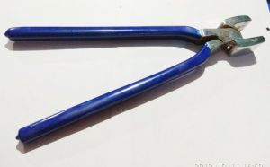 glass plier