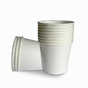 white plain paper cup