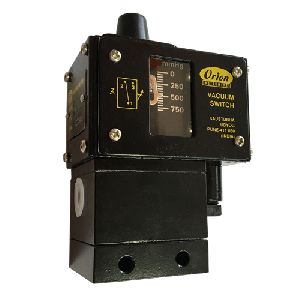 Vacuum Switch with Adjustable On-Off Differential