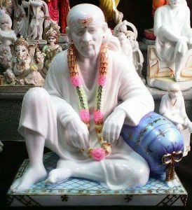 Dwarkamai Sai Baba Statue