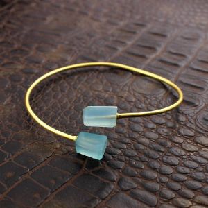 Blue Chalcedony Gemstone Bracelet