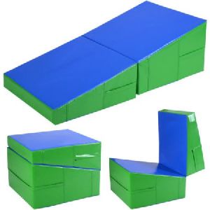 Wedge Folding Gymnastics Mat