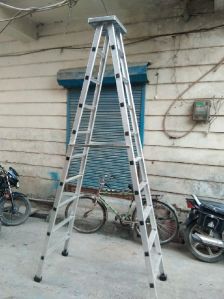 ALUMINIUM STOOL LADDER