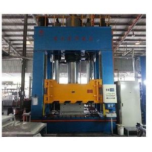 DMC Moulding Press