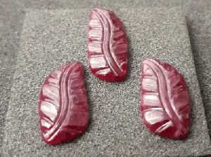 Red Leave Natural Ruby Carved