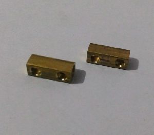 brass electrical connector