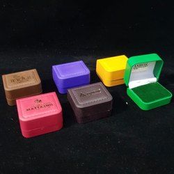 Plastic Stud Ring Box