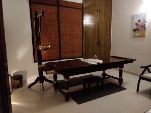Ayurvedic Massage Table