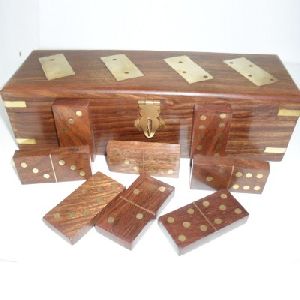 WOODEN DOMINO BOX WITH