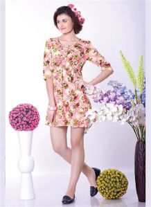 Off White Colored Crepe Kurti.