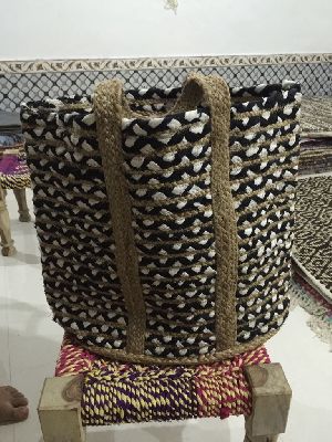 Handwoven Jute Carpets & Bags