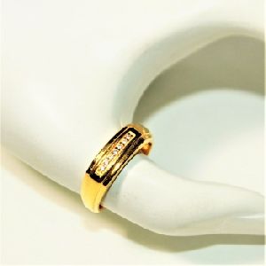 18K AMERICAN DIAMOND GOLD RING