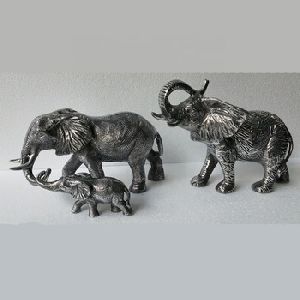 Elephant Family Metal Statue