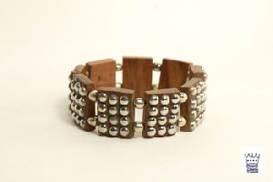 Neha Sesame Wood bracelet with Silver brass beads small
