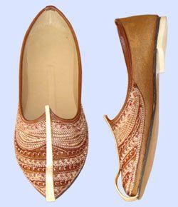 men sherwani shoes