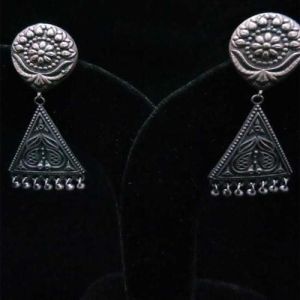 Fancy Silver Black Polish Earring