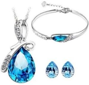 White Gold Plated Austrian Crystal Pendant Necklace Set