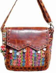 BANJARA CRUNCH LEATHER SHOULDER BAG