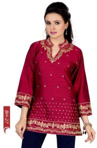 Alluring Magenta Indian Embroidered Designer Kurti