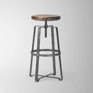 ADJUSTABLE INDUSTRIAL STOOL