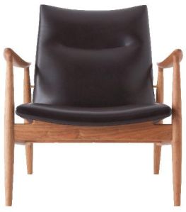 BLACK LEATHER ARM CHAIR