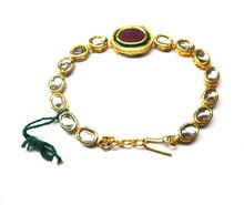 Women Wear Imitation Jewelry Bracelet