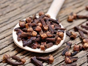 Brown Cloves