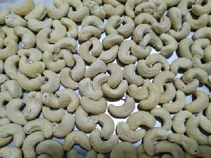 broken cashew nut