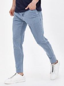 skinny fit jeans