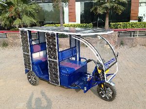 solar electric tricycle