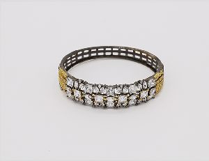 Charm Black AD Stone Bracelet with Gold imitation