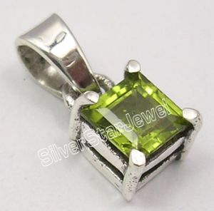 925 Silver PERIDOT GEMSTONE Pendant