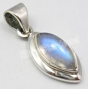 925 Silver RAINBOW MOONSTONE Pendant