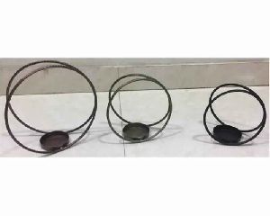 Set Of 3 Wire Metal Pillar Candle Holder