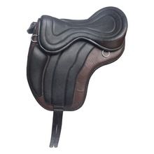 Free-max Endurance Treeless Saddle flexible.