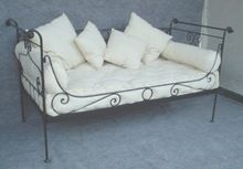 IRON FRENCH DAYBED