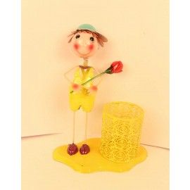 Wonderland metal girl with pot yellow with red rose Penstand