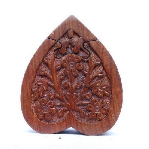 Wooden Paan Leaf Shaped Puzzle Box