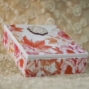 Floral Design Invitation Box