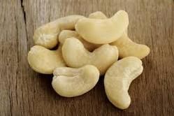 finished cashew nuts