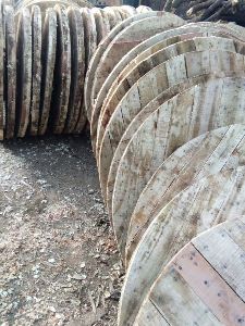 62 Inch Wooden Cable Drum